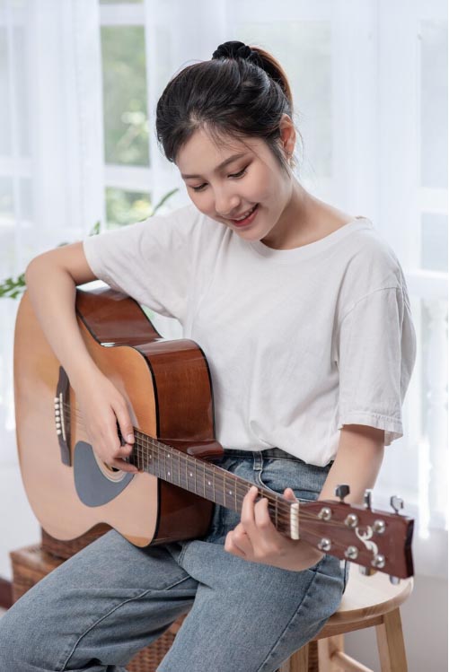 khóa học đàn guitar