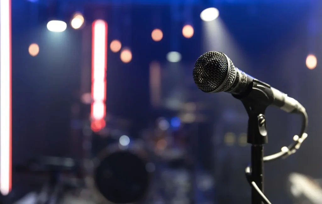 Top 7 Micro Thu Âm Tốt Nhất Cho Học Nhạc và Producer 4 Micro Dynamic